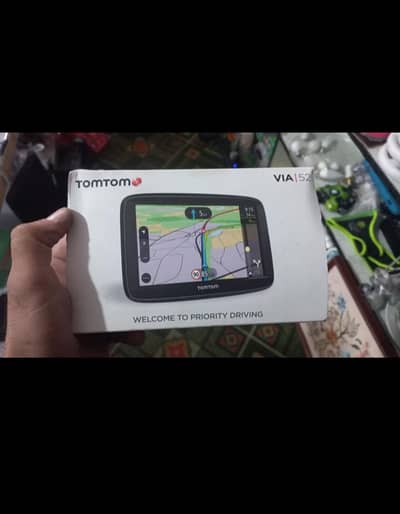 TomTom VIA 52 GPS navigation device box pack contact for more pictures