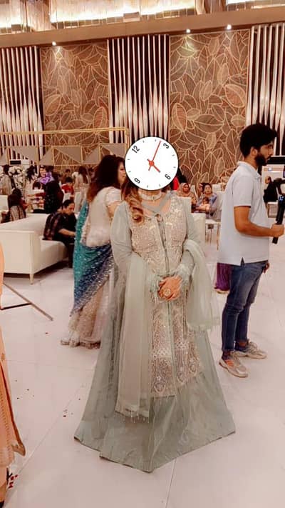 very beautiful and elegant partywear full heavy work/