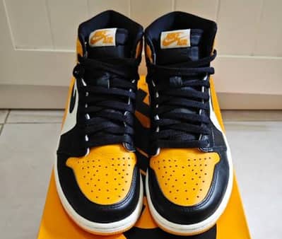 Nike  Jordan yellow made in Vietnam 10 size