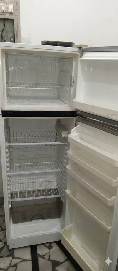 Dawlance Fridge - Good Condition 100% Working