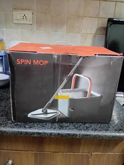 SPIN MOP WITH BUCKET