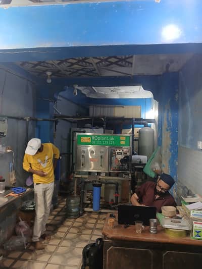 Commercial Shop For Rent With boring gulshan e Iqbal block 13c