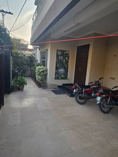 10 Marla corner standard size Brand New type 6 years slitely used Owner Built Luxury Ultra Modern Style House For Sale In Johertown phase 1 Near Allaho chowk Lahore By Fast Property Services With Real Pics Of Property