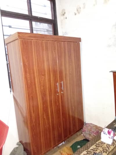 wardrobe unused like new