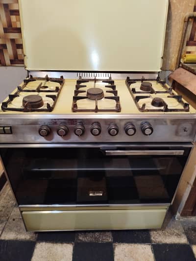 Glamgas cooking range 5 burner