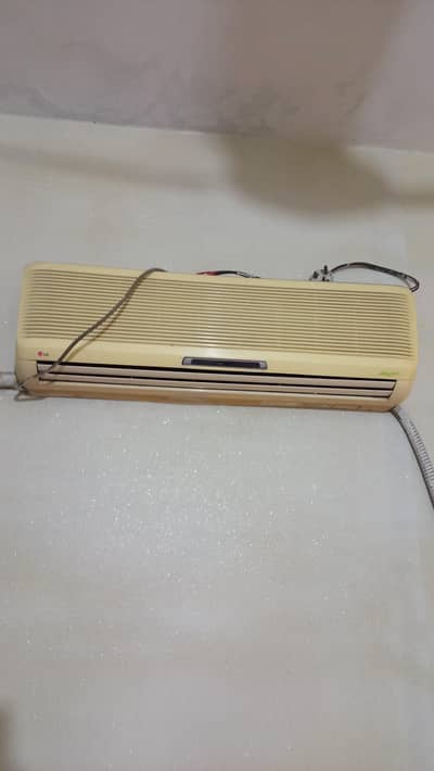 Lg Ac for sale non inverter