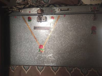 petti ,Lohe ki Petti , bistro wale petti