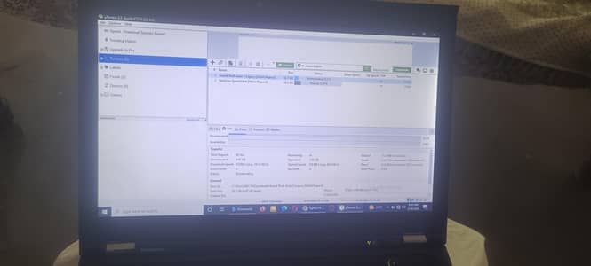 8 gb ram 300 gb  mujhe laptop sale krna hai koi fault nhi charger sath