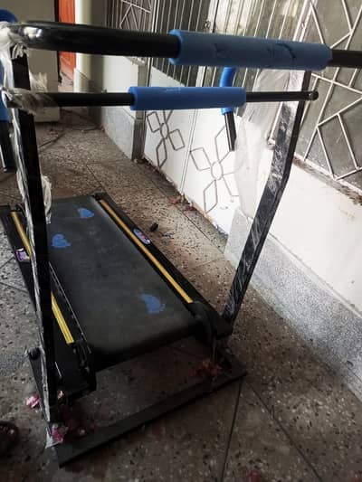 Manual Trade mill ( Almost New)