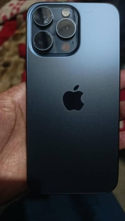 15 Pro Max 256 GB, jv 91 health with charger only