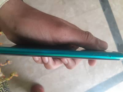 Sharp aquos r3 non pta