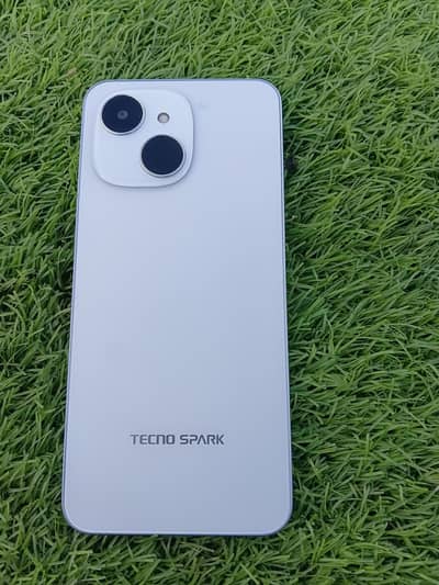 Tecno Spark 40c PTA Official 4+2/128 fresh & new set box ko gia