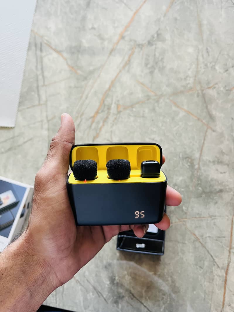 Wireless Microphone 0