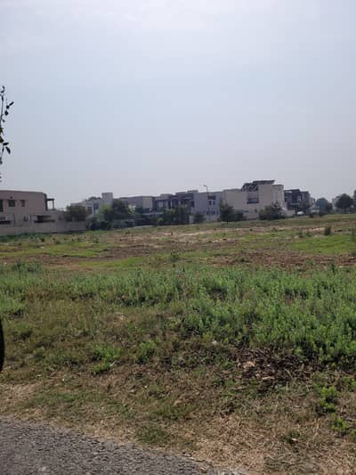 1 Kanal Plot For Sale 3rd Plot From Sector Park DHA Phase. 8 Lahore