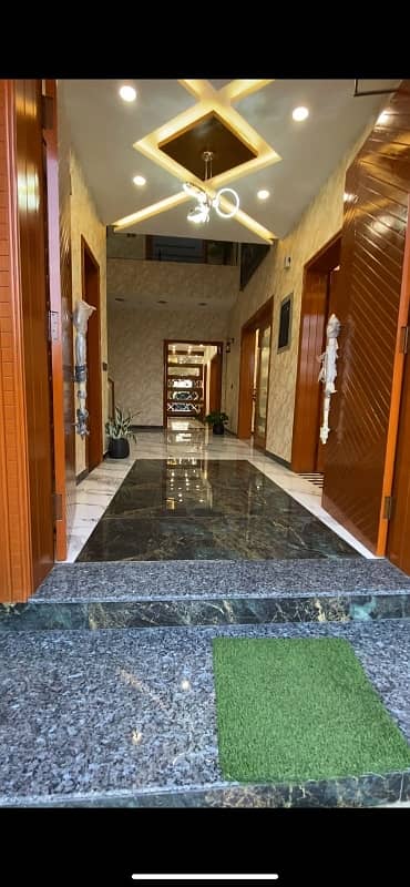 1 Kanal Luxurious Ultra-Modern House For Sale