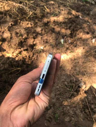 16 GB 512 memory 10/10 condition