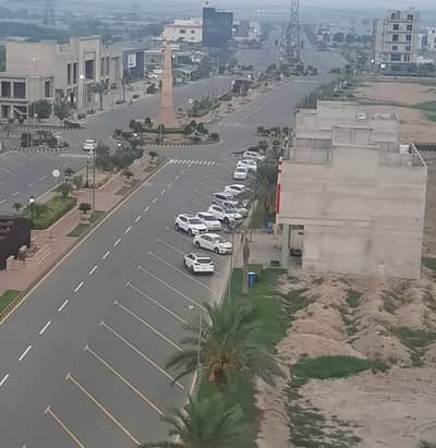 East open Main bolevard Entrance 5.5 Marla Comercial for sale in citi housing samundri road