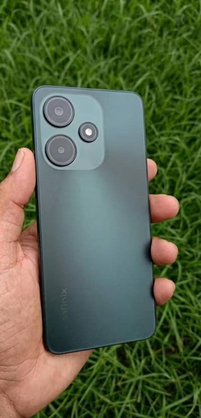 Infinix Hot 30i | 8GB RAM | 128GB ROM | Mint Condition with Box
