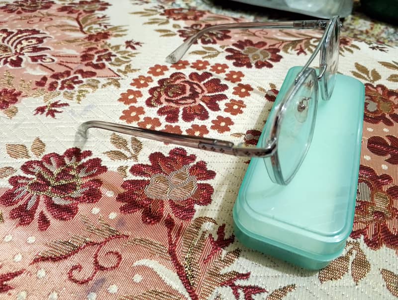 automatic computer glasses 1