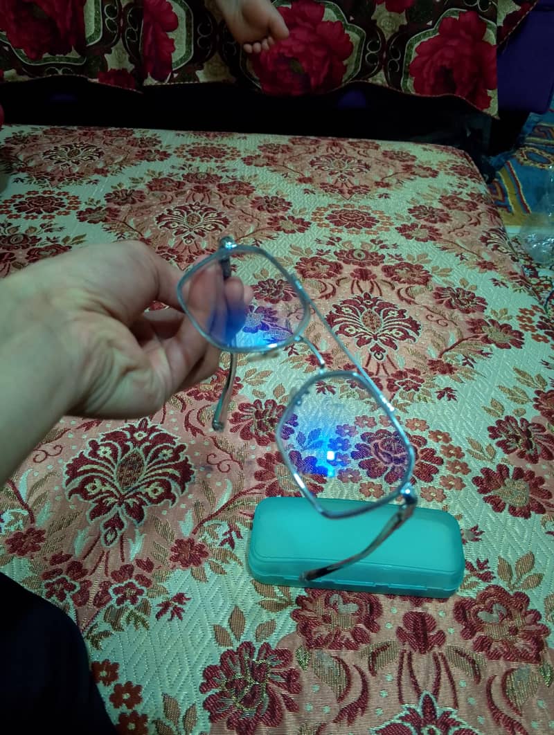 automatic computer glasses 2