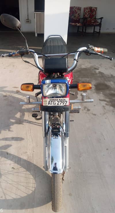 Motorcycle Honda CD-70 2022-2023 model, used and condition 10/10