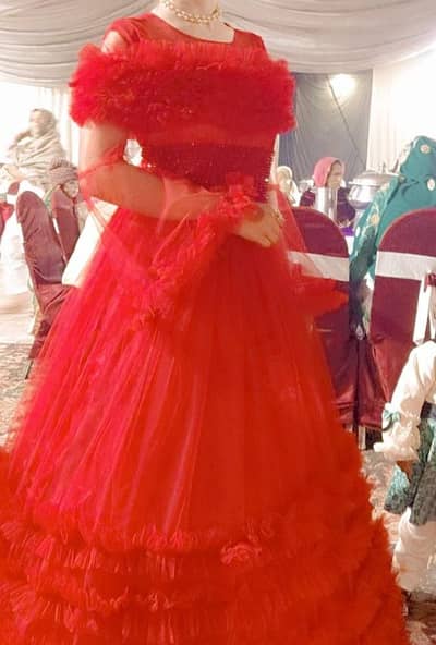 Barbie Drees 1 Time use wo b sirf 3 hour ke leya baraat event me used