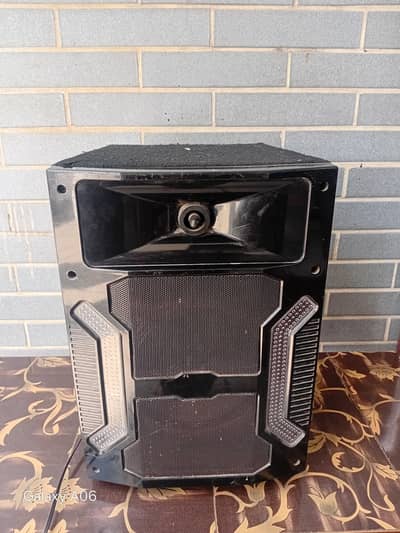 Powered Speaker with Mixer Controls”