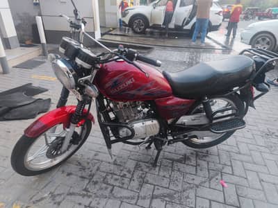 Suzuki GS 150 SE Excellent bike|Year 2022 |One HAND Use Urgant Sale