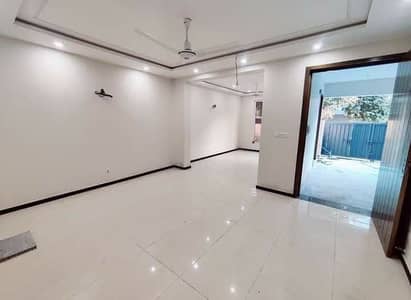 G-10 Ideal Location House Available For Sale Size 40/80