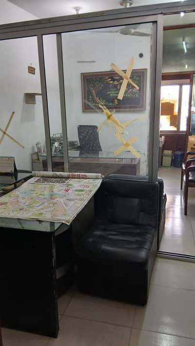 Office For Sale in Y Block Comercial Market Near McDonald