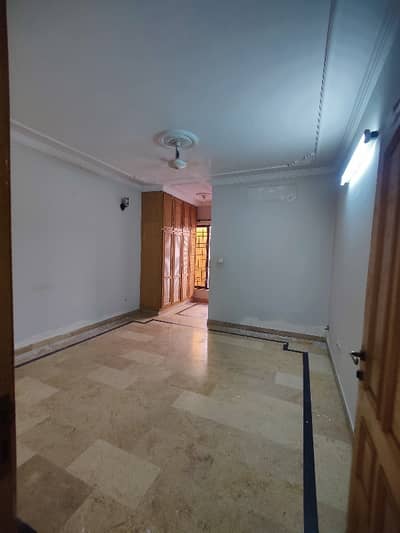 G10/2 14 Marla Ground Portion Ideal Location 3bedrooms For Rent