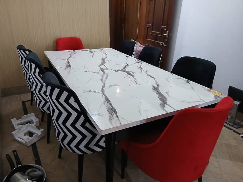 Dining table for sale 2