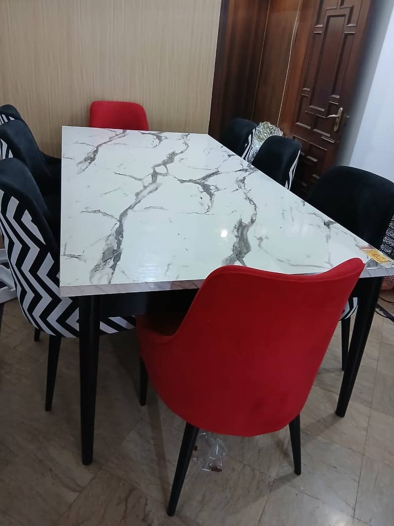 Dining table for sale 5