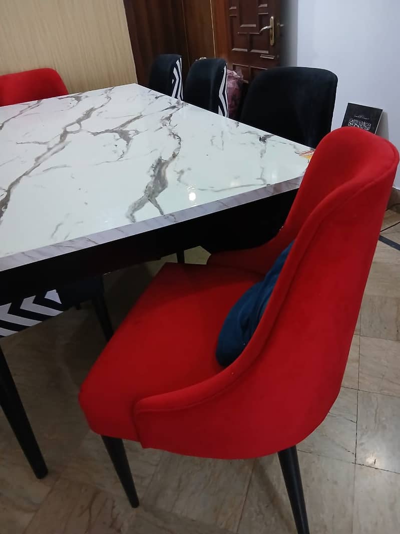 Dining table for sale 6