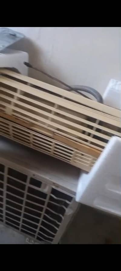 Haier 1.5 Ton AC used original condition