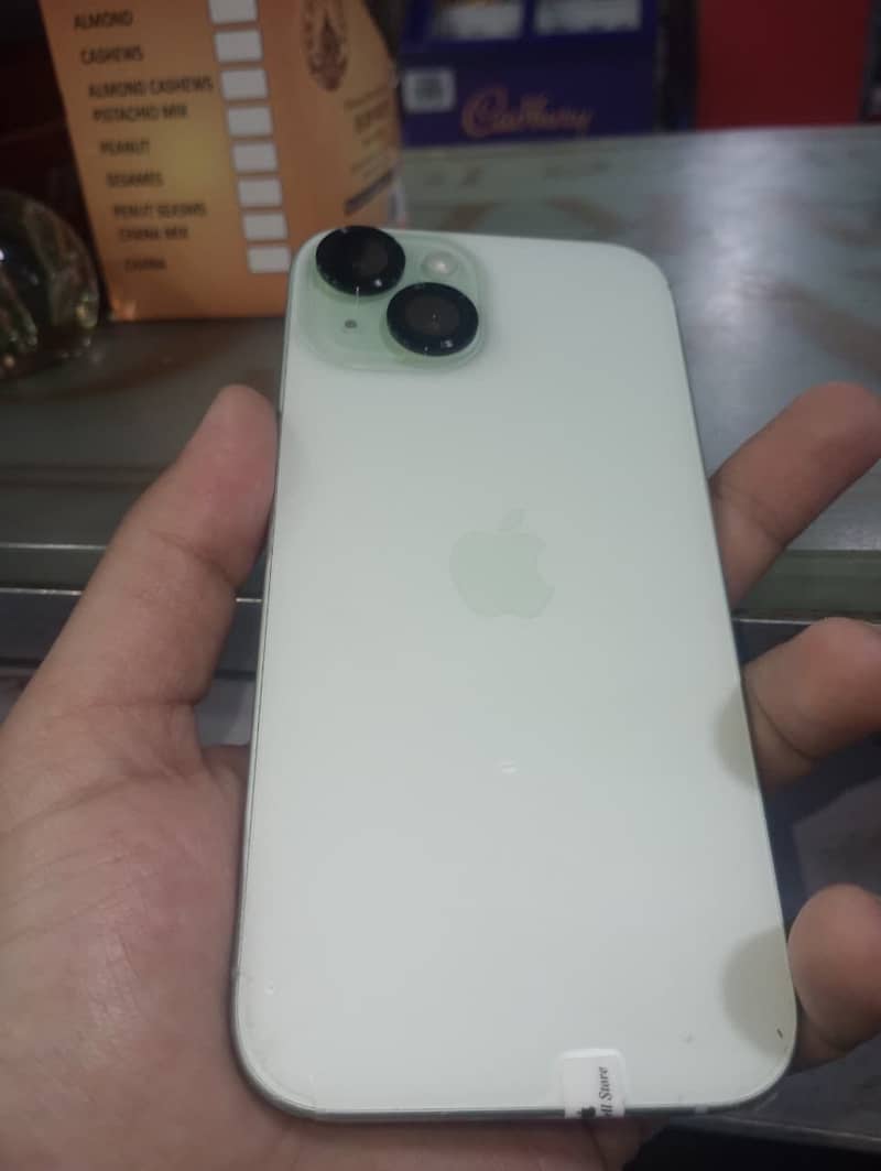 IPhone 15 3