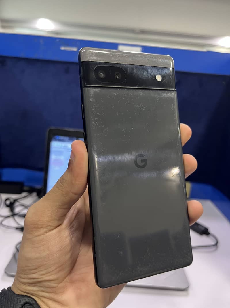 Goggle pixel 6A 4