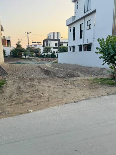 Spacious On Excellent Location Residential Plot Is Available For Sale In Ideal Location Of Park View City - Crystal Block