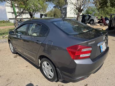 Honda city 1.3 prosmatec 2018 Bumper to bumper genuine