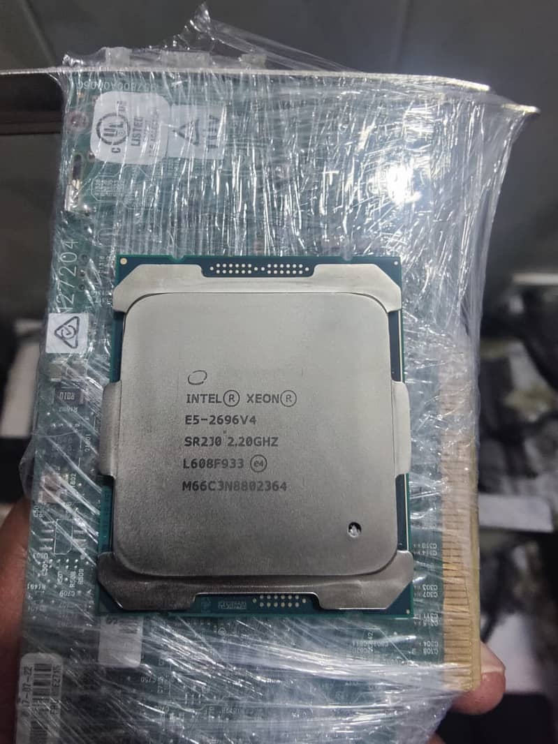 Intel Xeon Processor E5-2696 v4 5