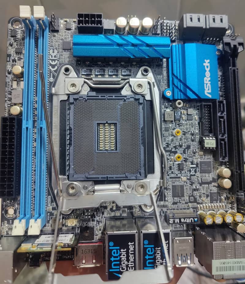 Intel Xeon Processor E5-2696 v4 9