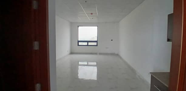 Available Office Spaces 350 Square Feet Beautiful For Rent In Gulberg!