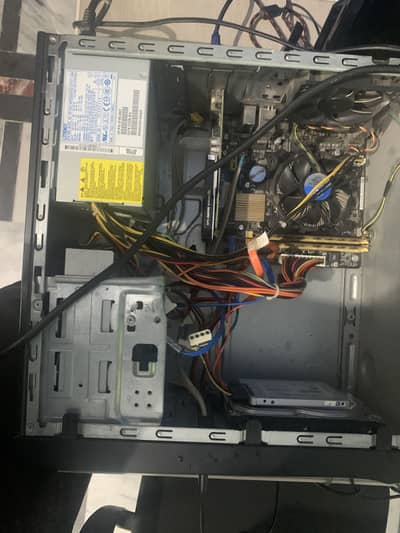 Iphone xr and gaming pc for sale .