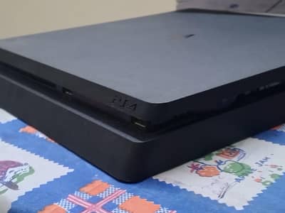 ps4 slim (urgent sale) (500GB)