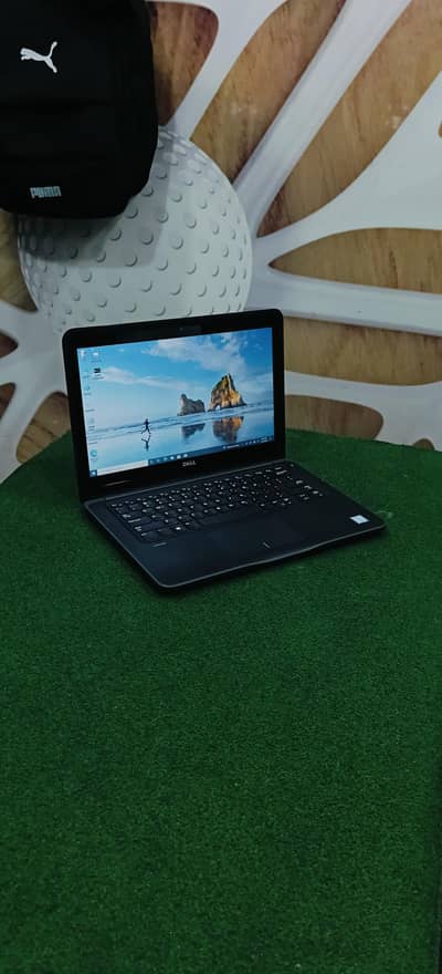 Dell latitude 3380 core i3 6th gen 4gb ram 128ssd touch screen