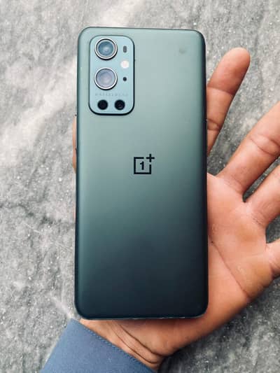 one plus 9 pro. 12.256.    dual sim  life time cip