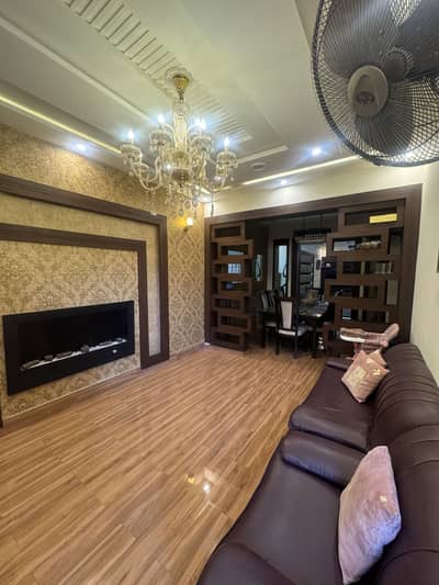 BRAND NEW PHASING PARK HOUSE TILED FLOOR AT PRIME LOCATION FOR RENT