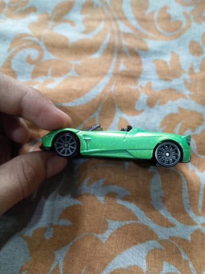 Hot Wheels Pagani Huayra Roadster (Green) – Used