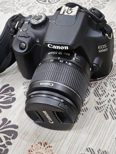 Canon D1200