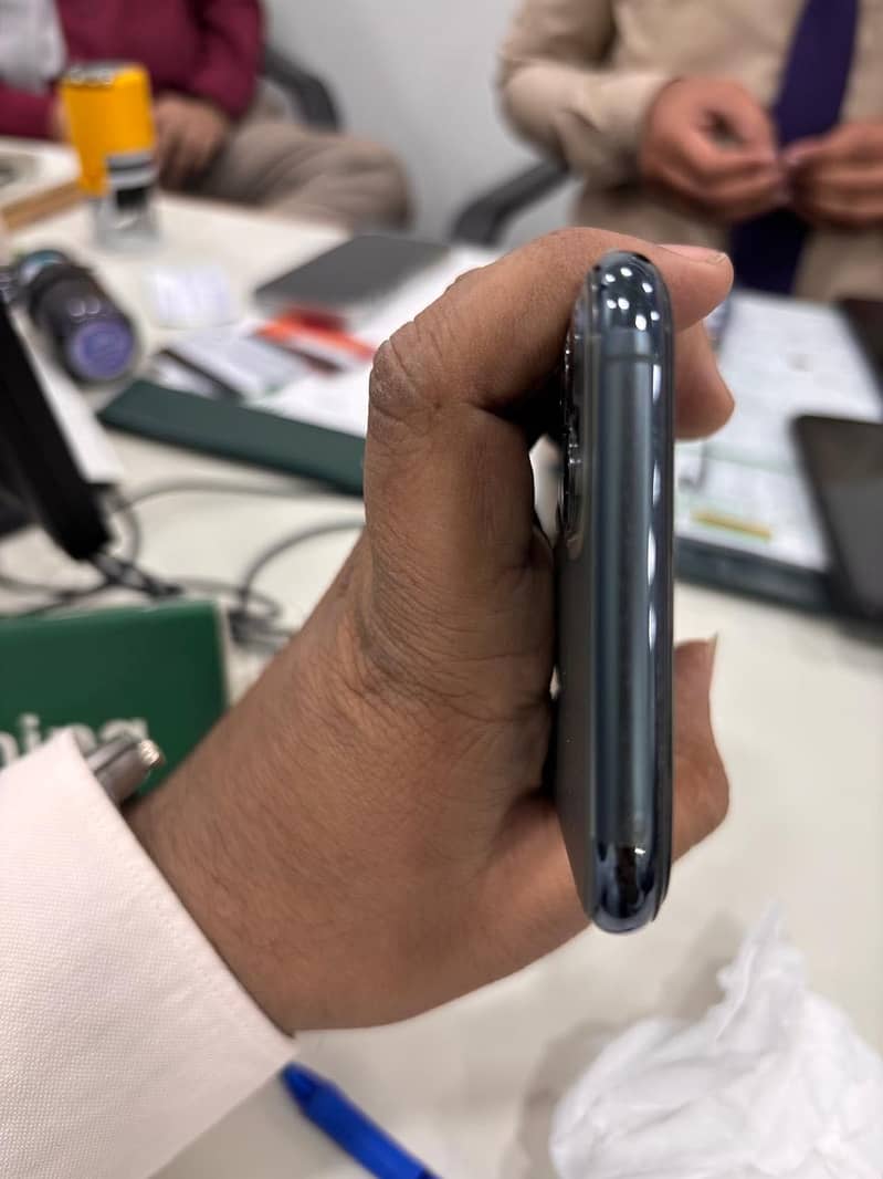 IPHONE 11 PRO MAX 0